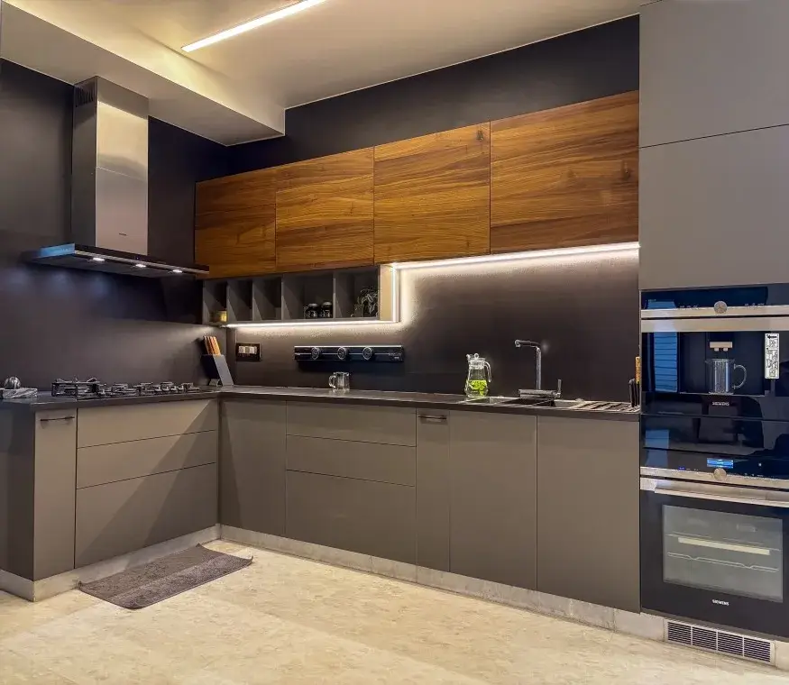 Earthy kitchen layout